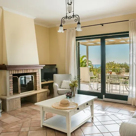 Petri Villa Trapezaki (Kefalonia)