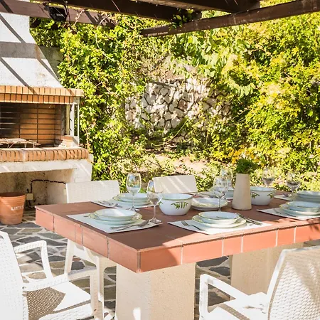 Petri * Trapezaki (Kefalonia)