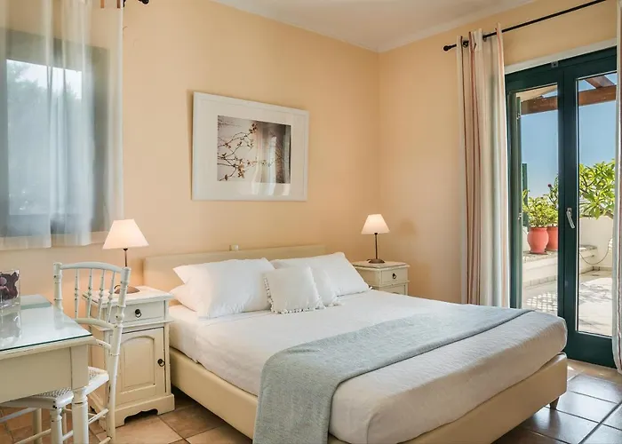 Petri Trapezaki (Kefalonia)