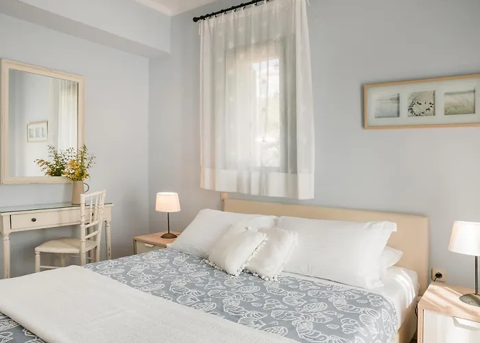 Petri Trapezaki (Kefalonia)